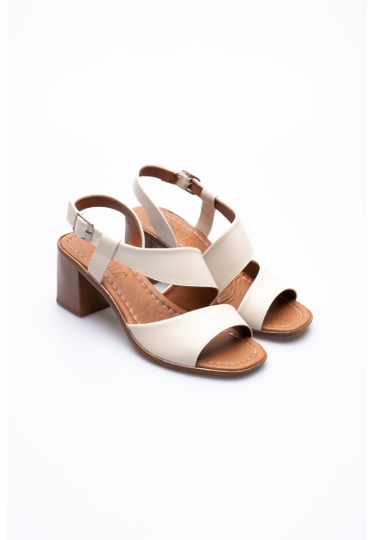 Kadın Topuklu Sandalet TR012Y02D